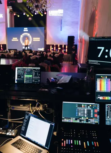 Ein technisches Setup für eine Bühne